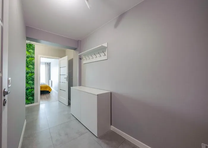 Biala Perla Z Garazem 3 C Perlowa Przystan -