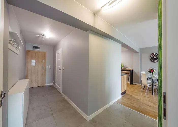 Biala Perla Z Garazem 3 C Perlowa Przystan - * Kolobřeh